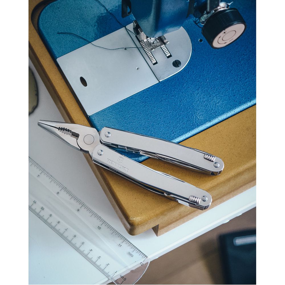 SwissTool Spirit X 25 tools Victorinox harmaa
