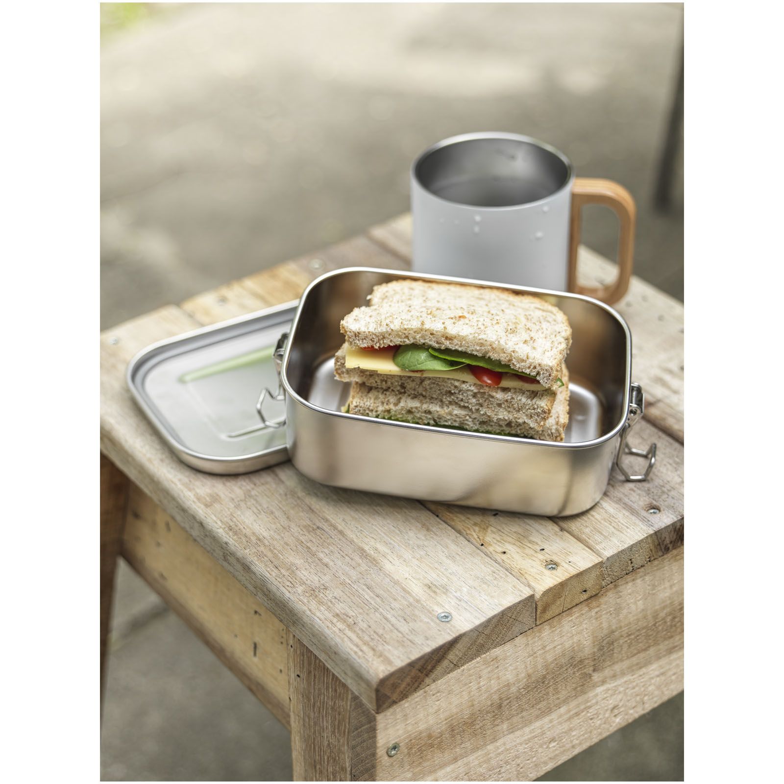Titan 750 ml lunchbox silver
